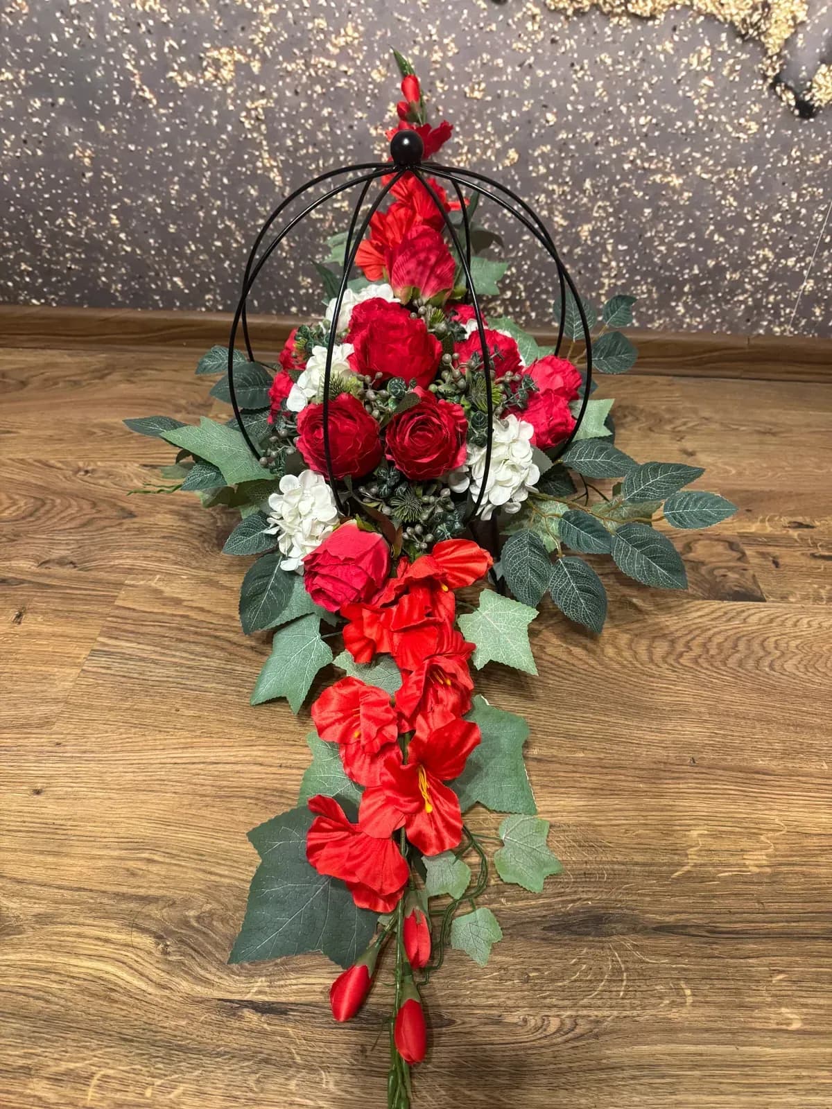 Komplet nagrobny — metalowy czerwono-biała — zdjęcie 3